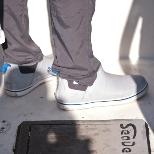 Grundéns Deck-Boss Slip On> Footwear