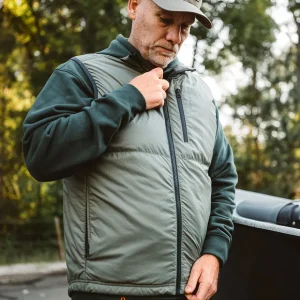 Grundéns Forecast Insulated Vest>Men Jackets