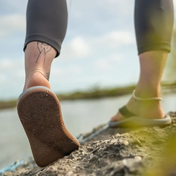 Grundéns Women's Deck Mate 3-Point Sandal> Footwear